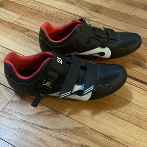 EUC Peleton Cycling shoes size 45